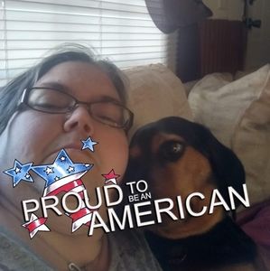 Meet your Posher, Lois